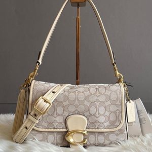 C4821 - Coach Soft Tabby Shoulder Bag in Signature Jacquard